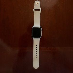 Apple Watch SE